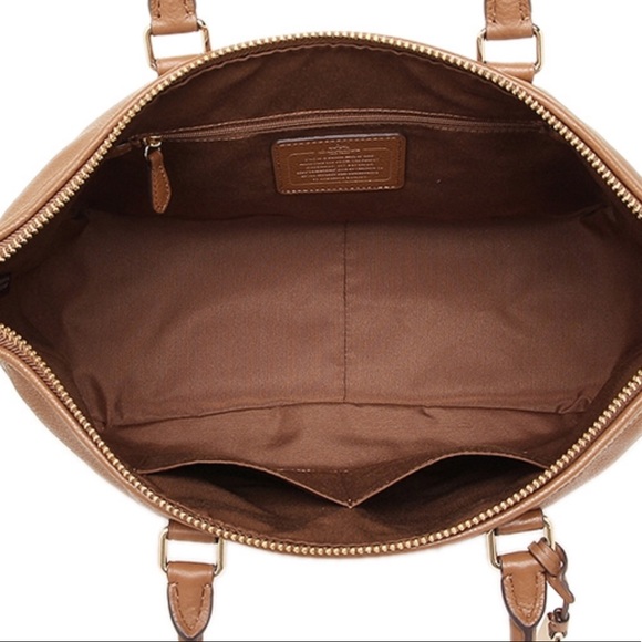 CENTRAL SATCHEL IN PEBBLE LEATHER - Picture 3 of 5